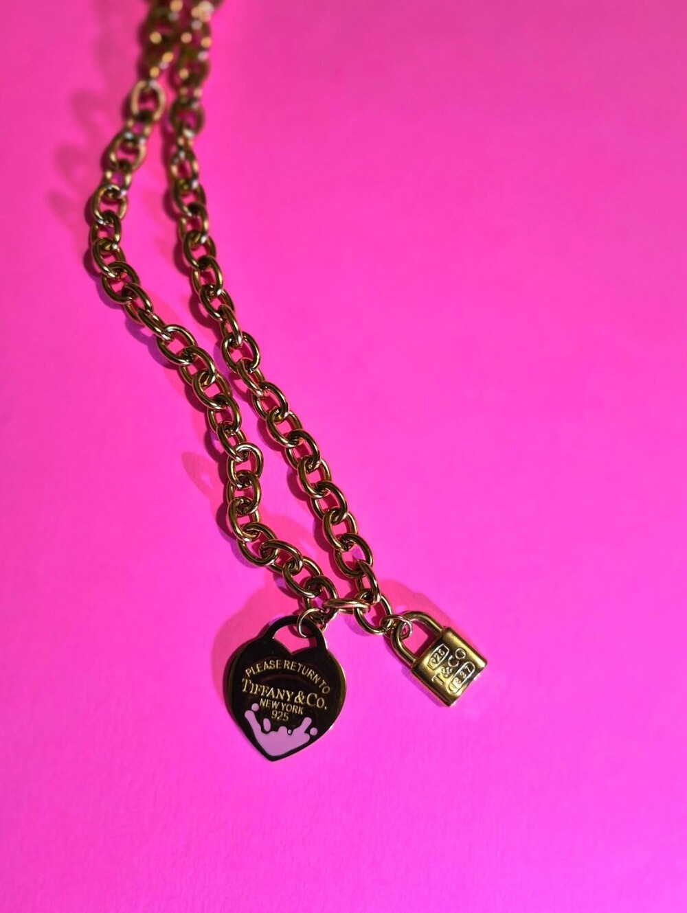 💎🩷Gold TCHeart Tag Pink Splash Accent and Padlock Chain TCNecklace🩷💎